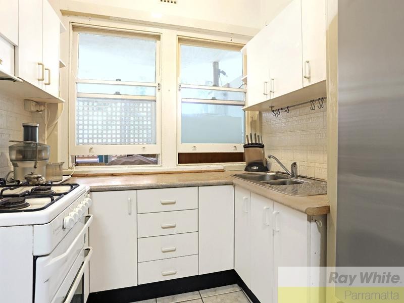 13/15-17 Thomas May Place, Westmead NSW 2145