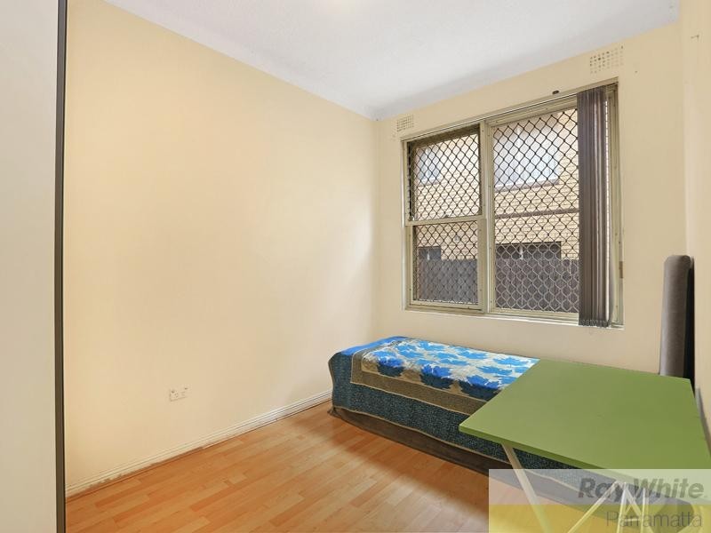 2/142A Good Street, Harris Park NSW 2150