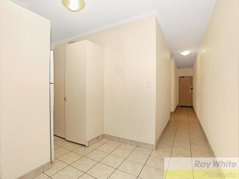 2/142A Good Street, Harris Park NSW 2150