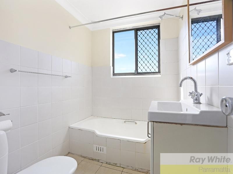 8/51 Wigram Street, Harris Park NSW 2150