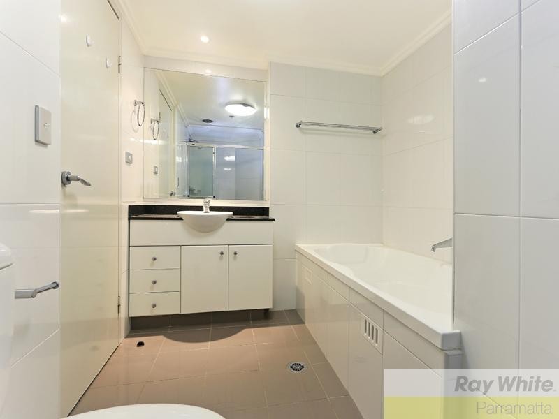 175/13-15 Hassall Street, Parramatta NSW 2150