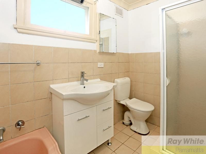 19 Boyne Avenue, Pendle Hill NSW 2145