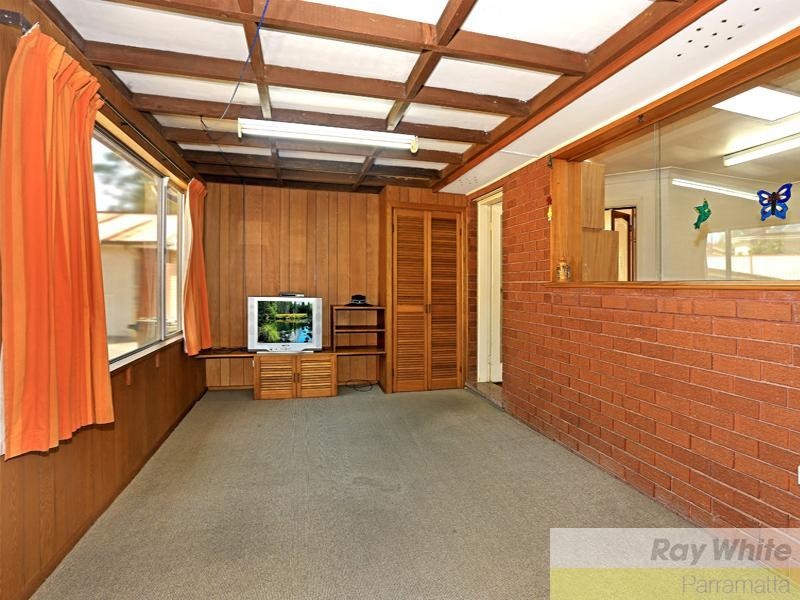 19 Boyne Avenue, Pendle Hill NSW 2145