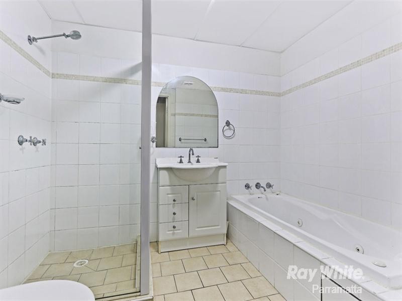 809/91A Bridge Road, Westmead NSW 2145