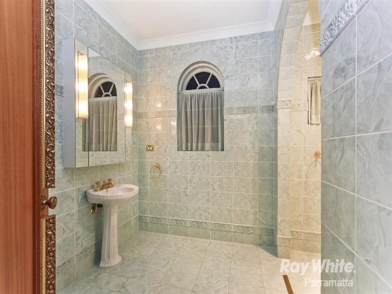 4 Nioka Court, Oatlands NSW 2117