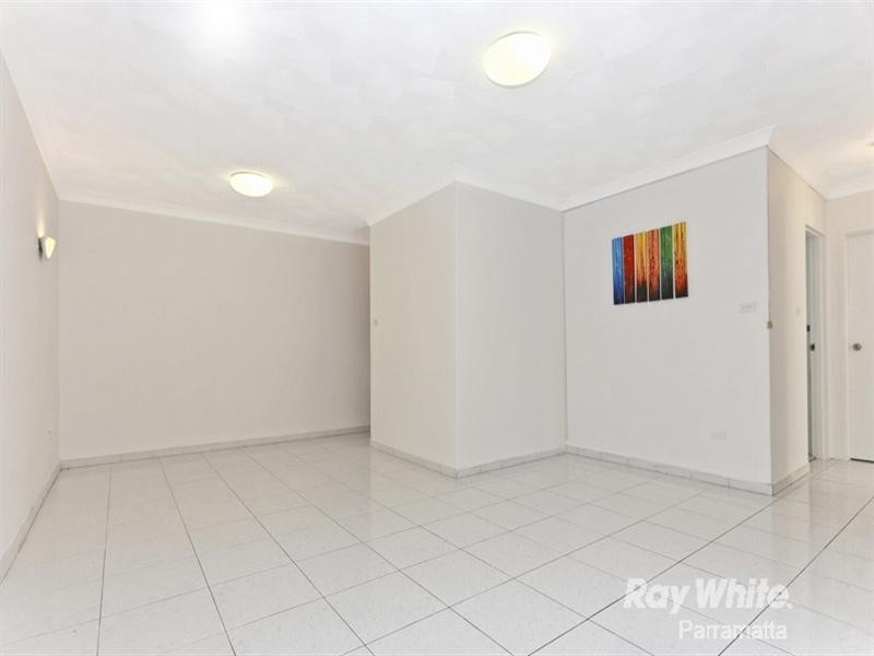 2/114 Harris Street, Harris Park NSW 2150