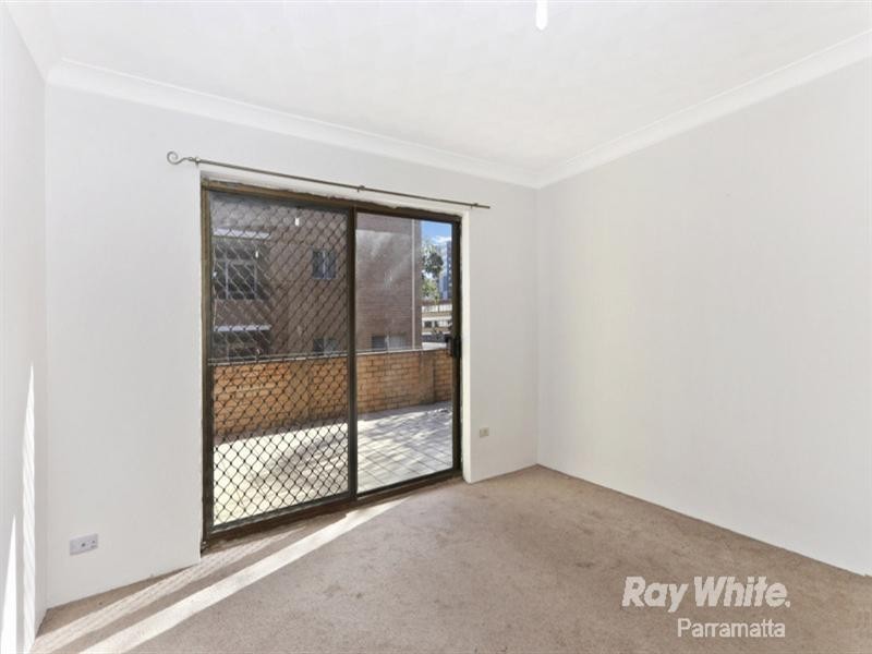 2/114 Harris Street, Harris Park NSW 2150