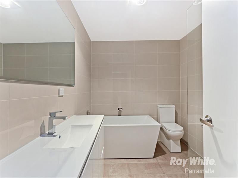 5 Bogalara Road, Old Toongabbie NSW 2146