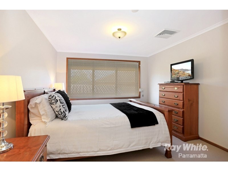 21 Rosewood Drive, Greystanes NSW 2145