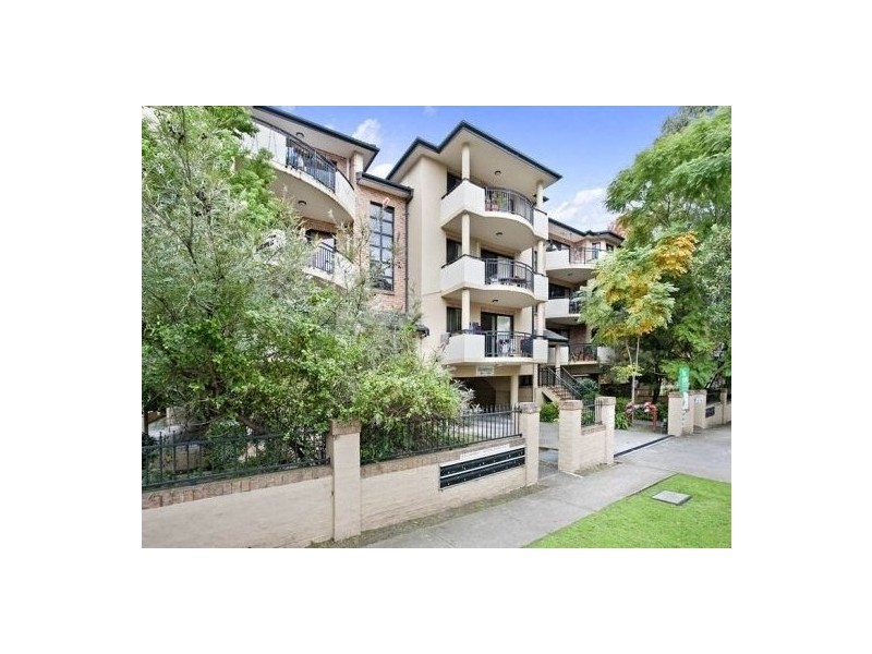 17/10-14 Gladstone Street, North Parramatta NSW 2151