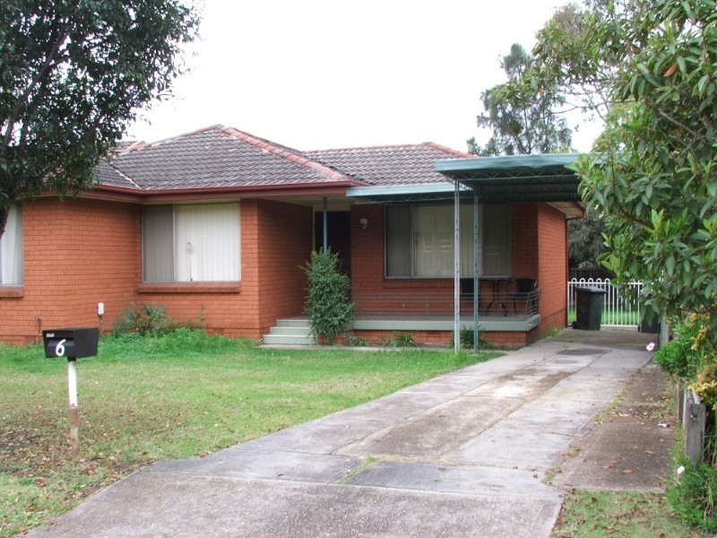 6 Serpentine Street, Merrylands West NSW 2160