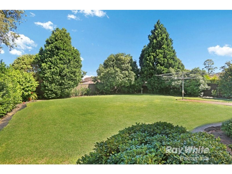 12 Rosewood Drive, Greystanes NSW 2145