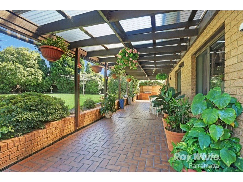 12 Rosewood Drive, Greystanes NSW 2145