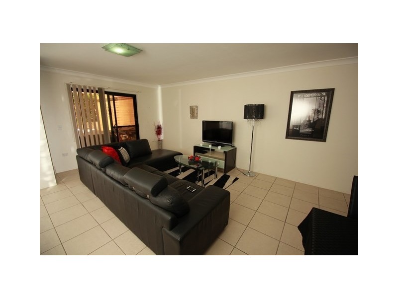 13/35-43 Penelope Lucas Lane, Rosehill NSW 2142