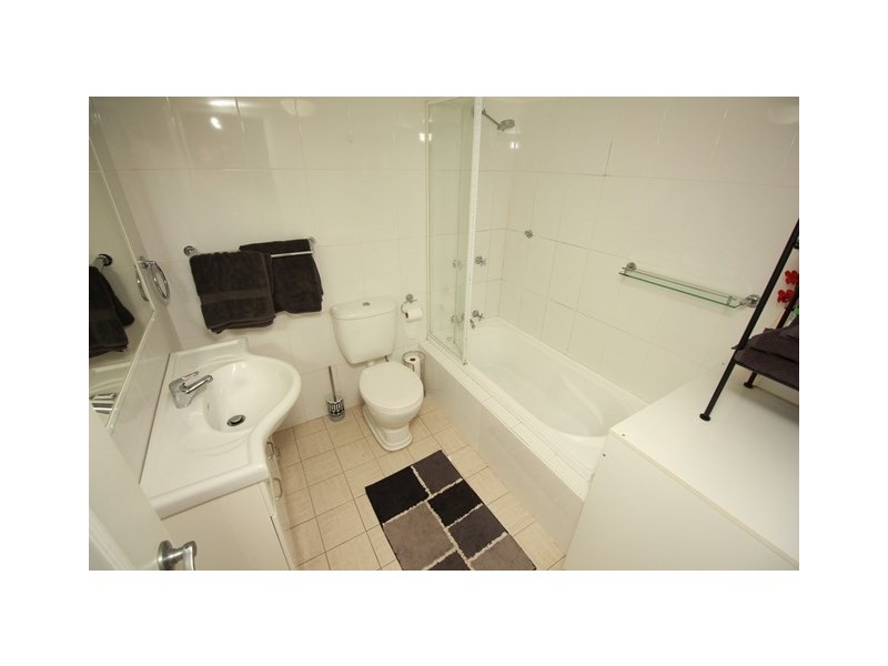 13/35-43 Penelope Lucas Lane, Rosehill NSW 2142