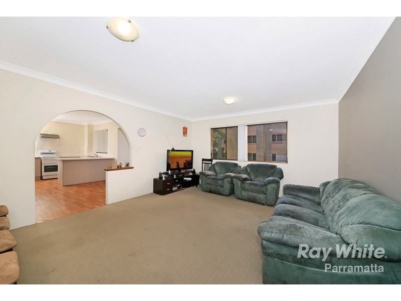 2/13-15 Helen Street, Westmead NSW 2145