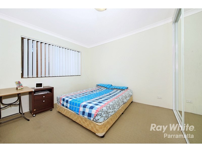 2/13-15 Helen Street, Westmead NSW 2145