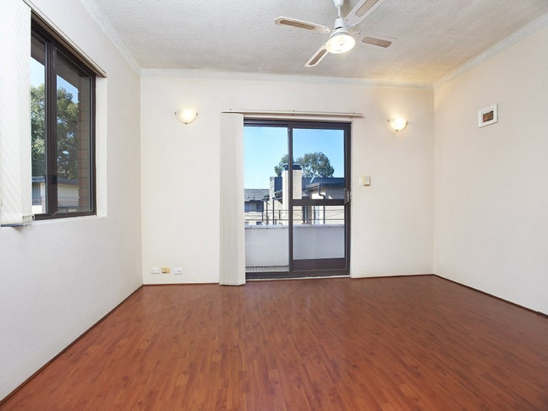 10/17-19 Wigram Street, Harris Park NSW 2150