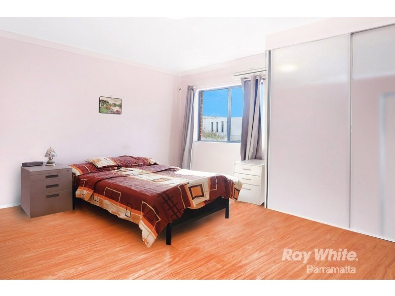 2/5 Purchase Street, Parramatta NSW 2150