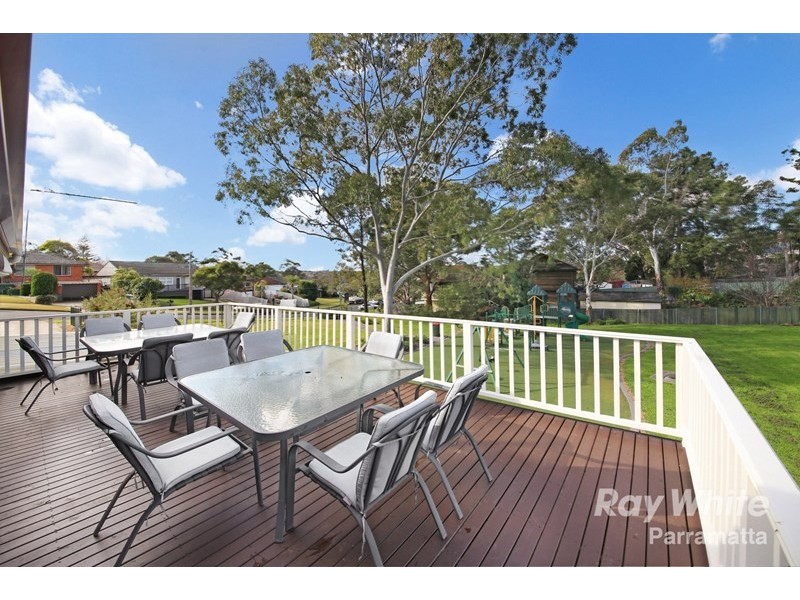 4 Chalmers Crescent, Old Toongabbie NSW 2146