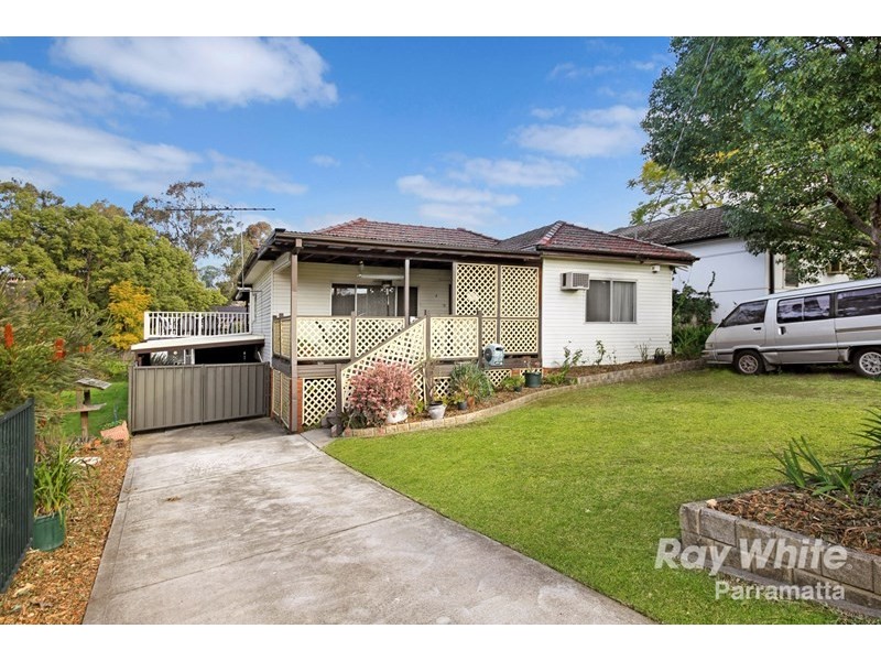 4 Chalmers Crescent, Old Toongabbie NSW 2146