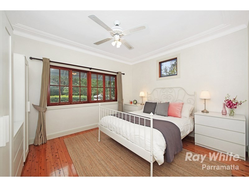 16 Whitehaven Road, Northmead NSW 2152
