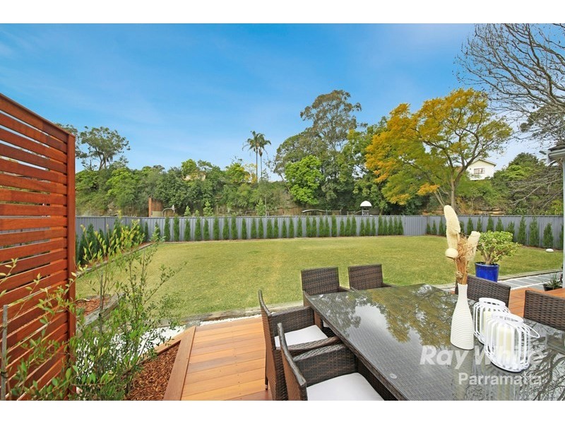 16 Whitehaven Road, Northmead NSW 2152