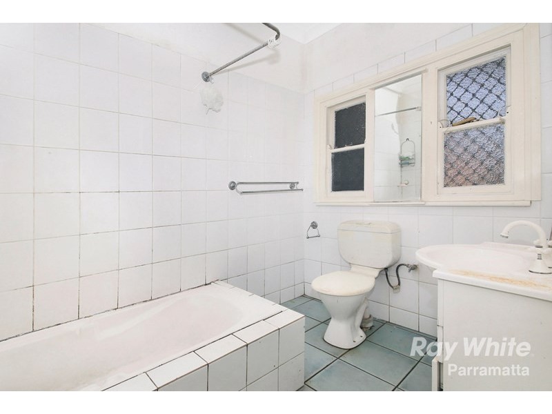 38 Woodville Road, Granville NSW 2142