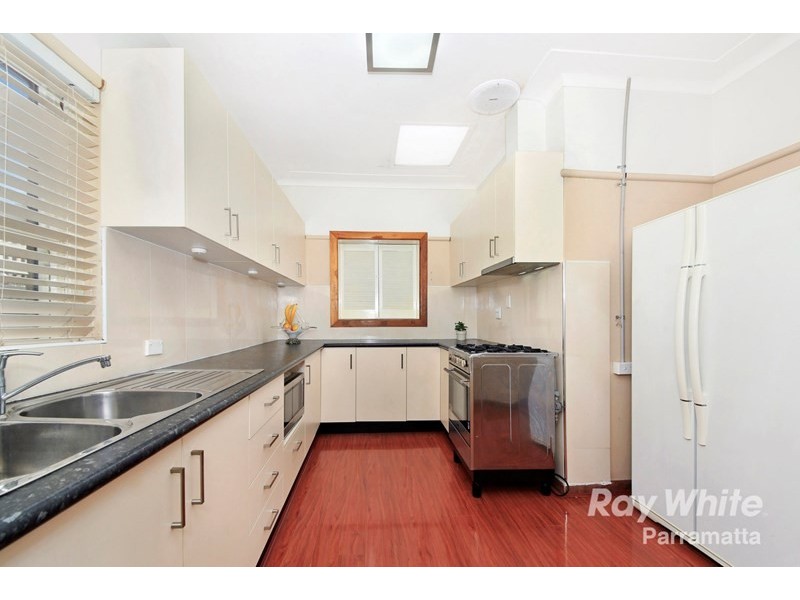 6 Booth Street, Westmead NSW 2145