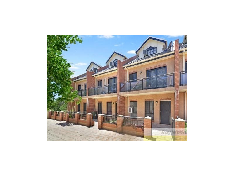 2/335-339 Blaxcell Street, South Granville NSW 2142