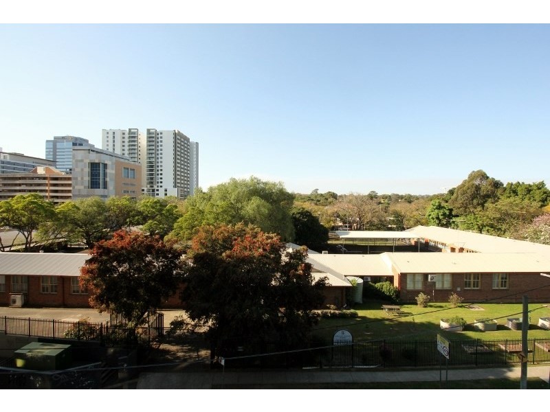 306/31-37 Hassall Street, Parramatta NSW 2150