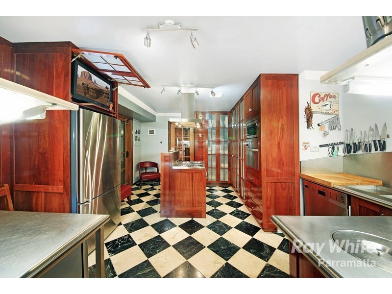 16 Blackwood Place, Oatlands NSW 2117