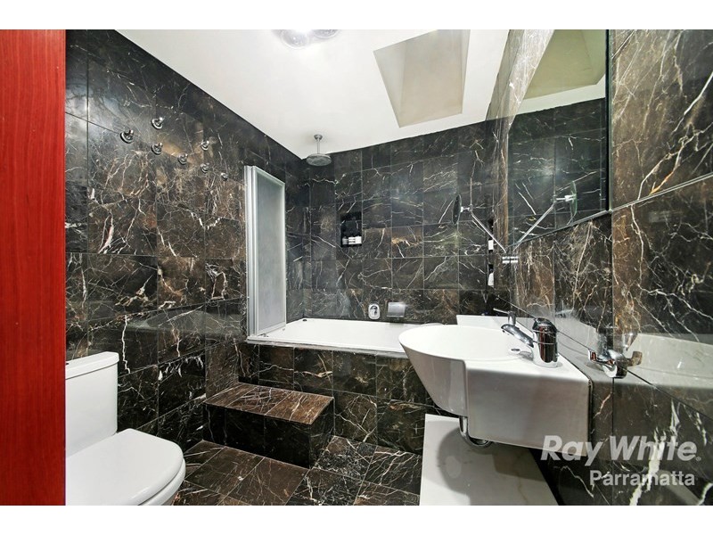 16 Blackwood Place, Oatlands NSW 2117