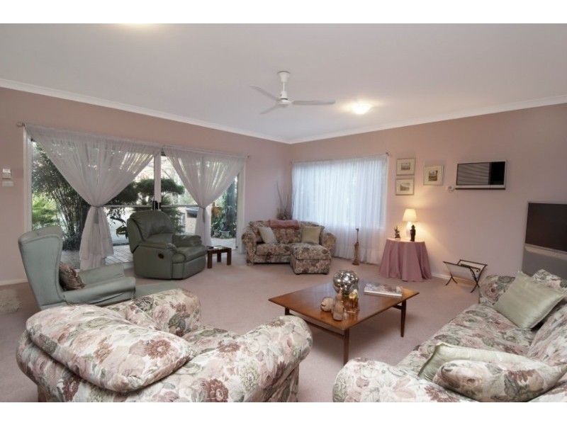 5a Bogalara Road, Old Toongabbie NSW 2146