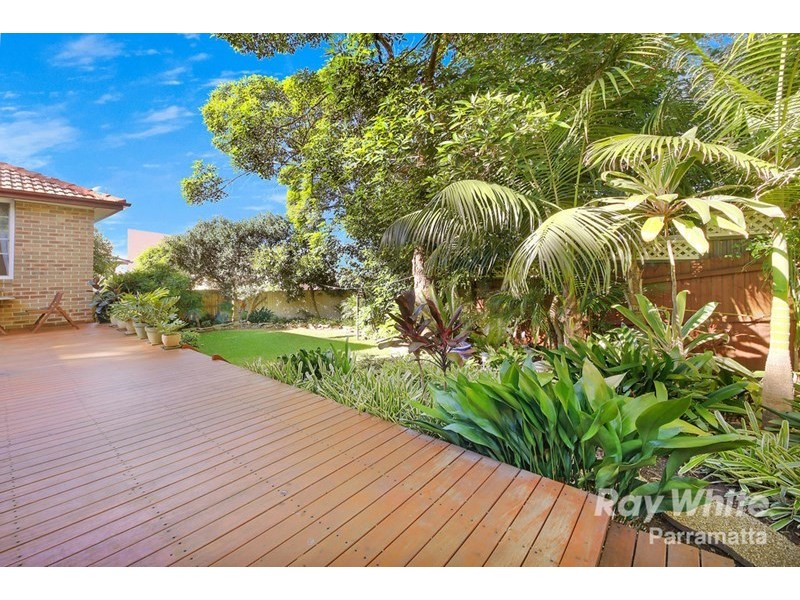 4 Greens Avenue, Oatlands NSW 2117