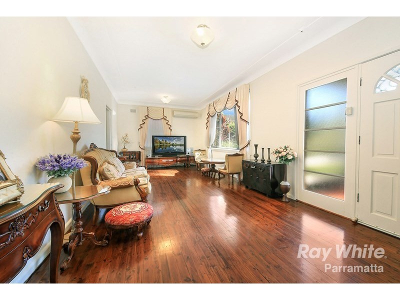 4 Greens Avenue, Oatlands NSW 2117