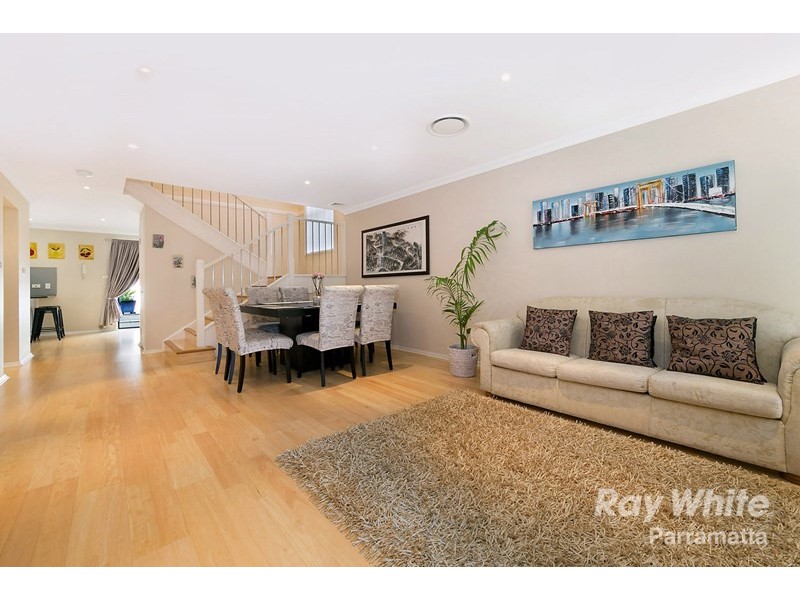 21 Black Wattle Circuit, Northmead NSW 2152