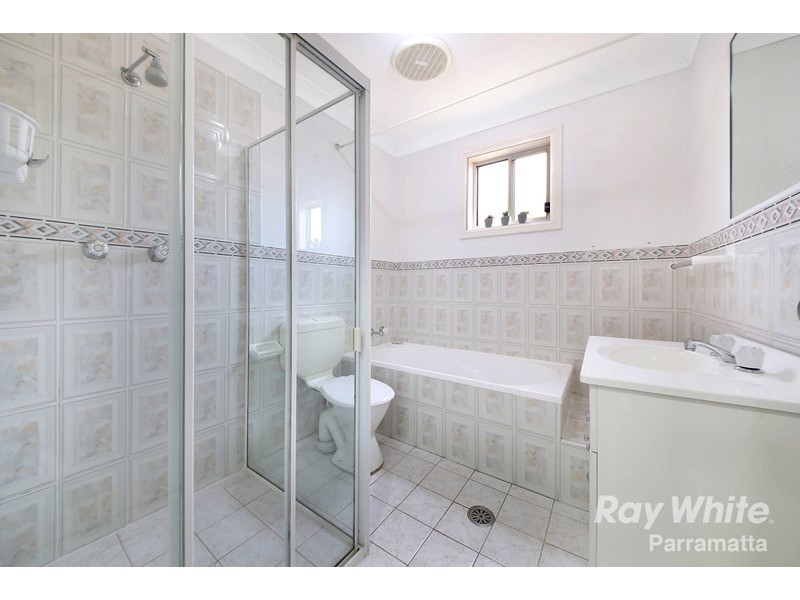 6/31-33 Tungarra Road, Girraween NSW 2145