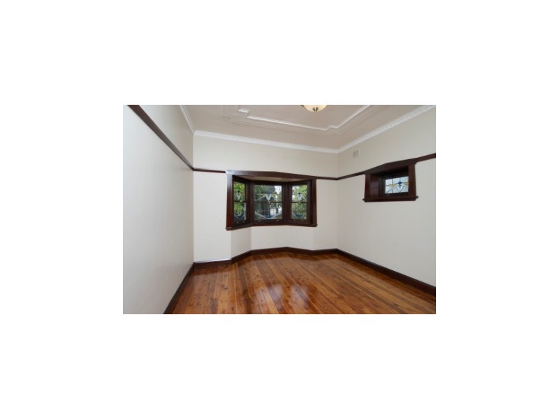 28 Bridge Road, Westmead NSW 2145