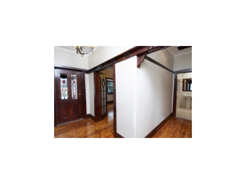 28 Bridge Road, Westmead NSW 2145