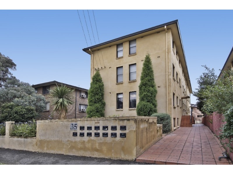 2/35 Harris Street, Harris Park NSW 2150