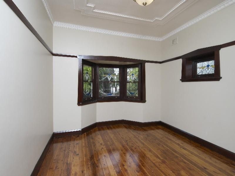 28 Bridge Road, Westmead NSW 2145