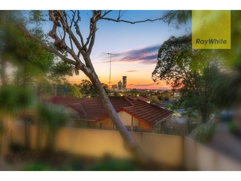 2 Alanas Avenue, Oatlands NSW 2117