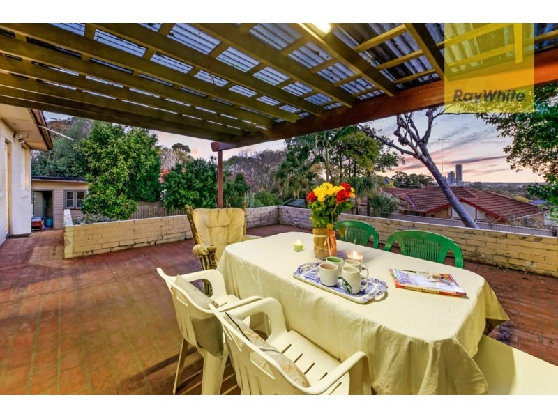 2 Alanas Avenue, Oatlands NSW 2117