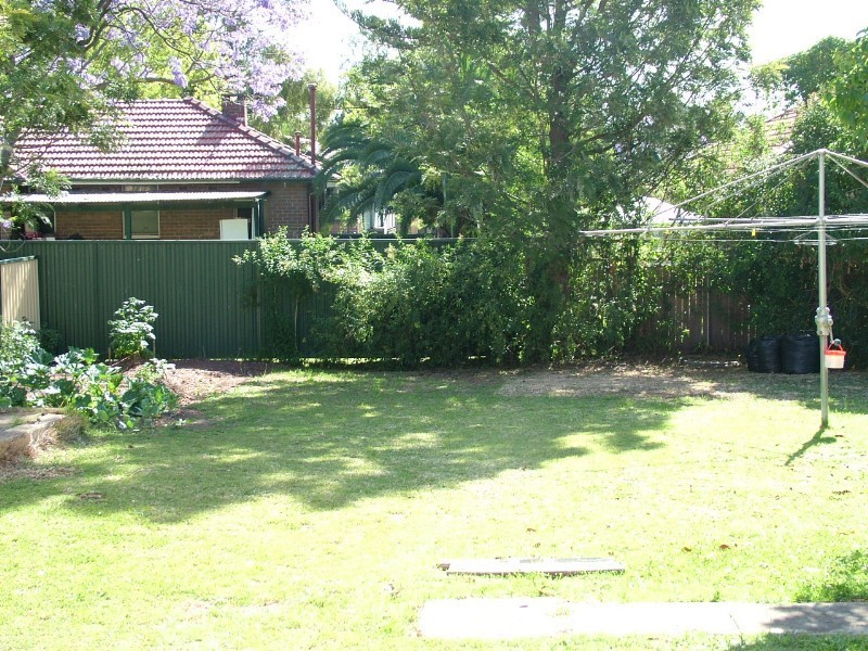 8 Good Street, Westmead NSW 2145