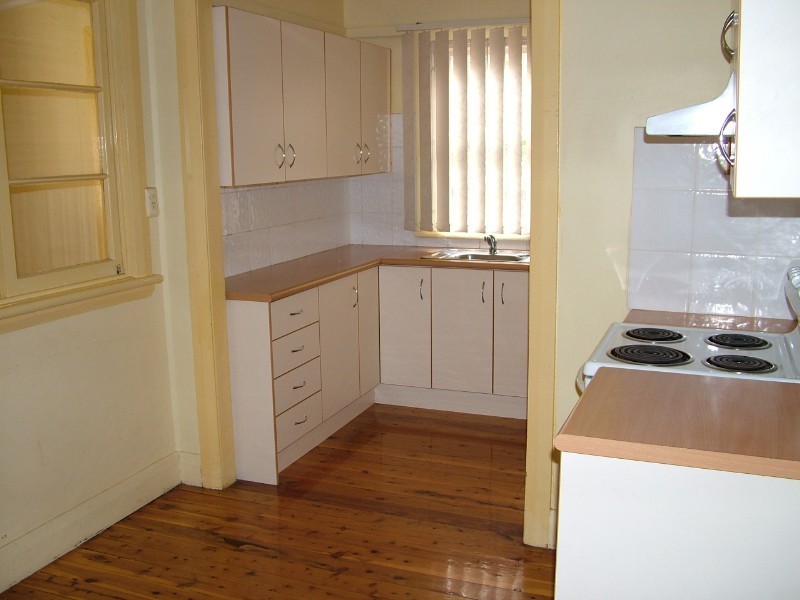 8 Good Street, Westmead NSW 2145