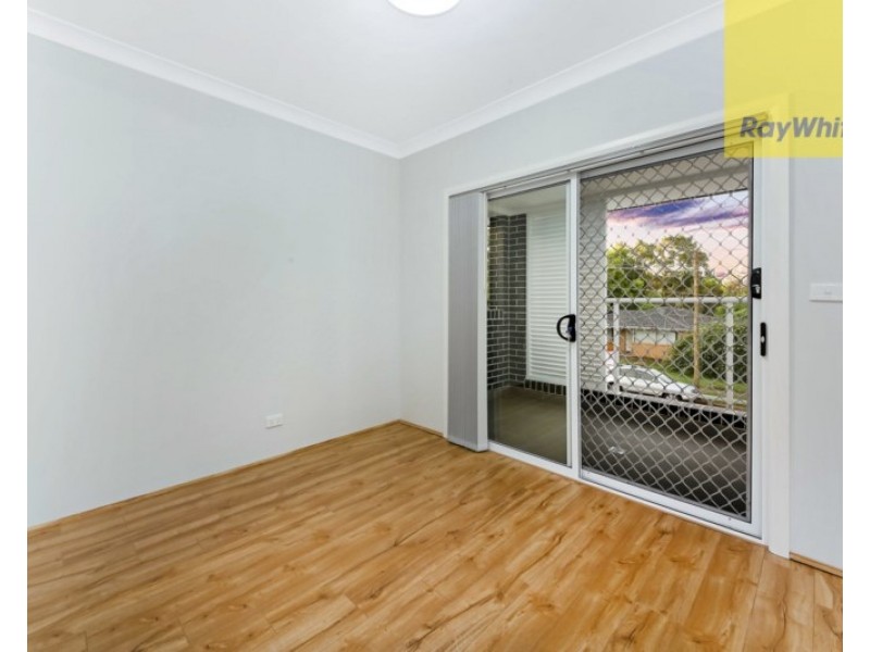 4 Irwin Place, Wentworthville NSW 2145