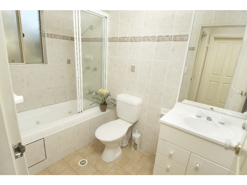 5/25 Parkside Lane, Westmead NSW 2145