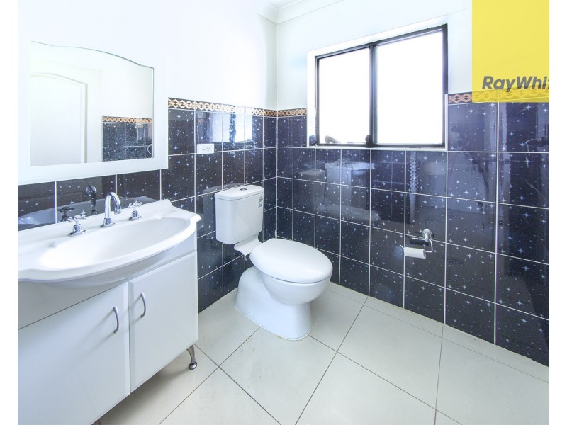 2/335-339 Blaxcell Street, South Granville NSW 2142