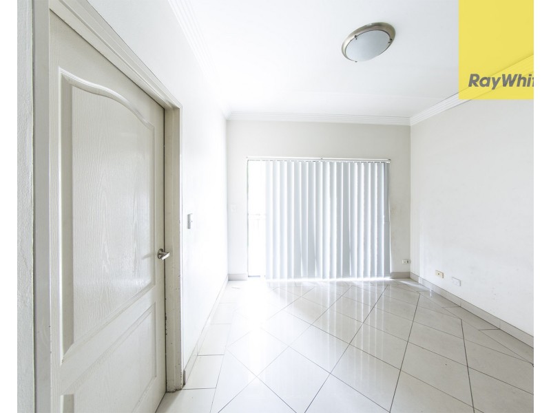 2/335-339 Blaxcell Street, South Granville NSW 2142